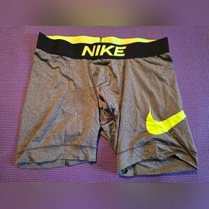 Mens Nike Grey & Lime Green Compression Shorts. Size Small
